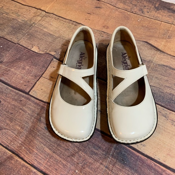 Alegria Shoes - Alegria Non Slip White Mary Jane Comfort Shoes 37
